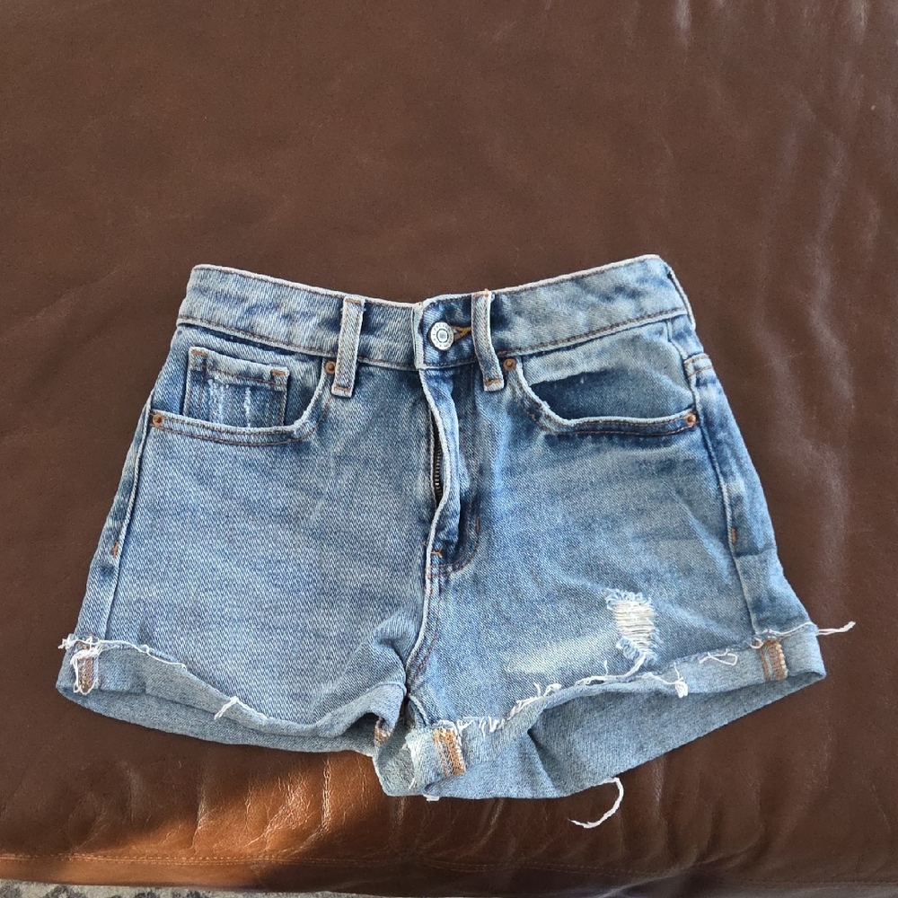 PacSun Light Blue Distressed Jean Mom Shorts Sz 22